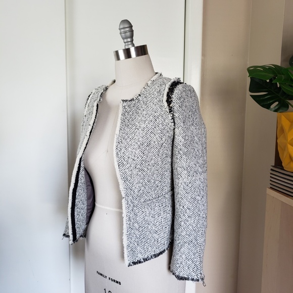 Timeless Style Tweed Blazer Size Small! - Picture 5 of 13